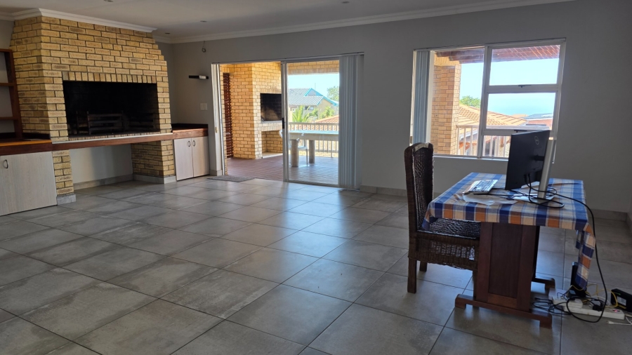 4 Bedroom Property for Sale in Dana Bay Western Cape
